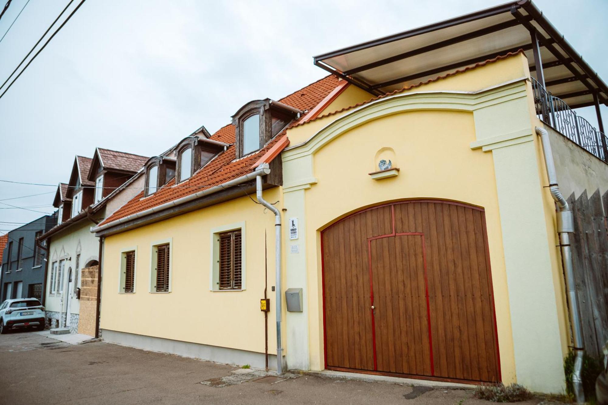Kiralyszeke Apartman Erlau Exterior foto